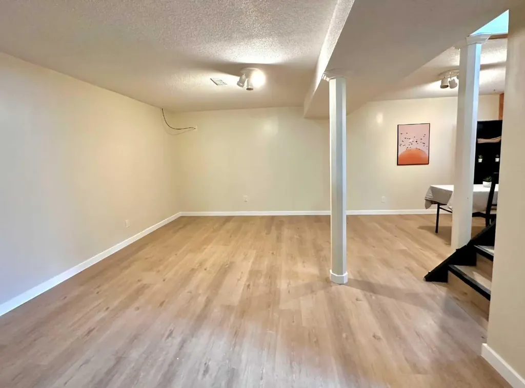 525 4 Avenue Fox Creek AB T0H 1P0