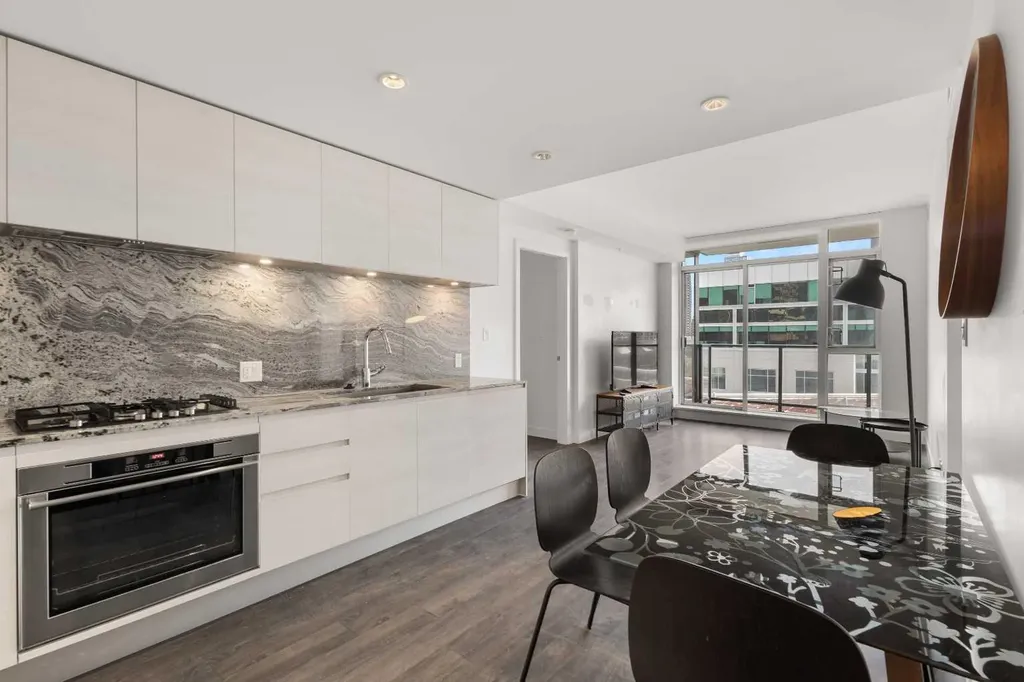 310 12 Avenue SW Calgary AB T2R 0C7