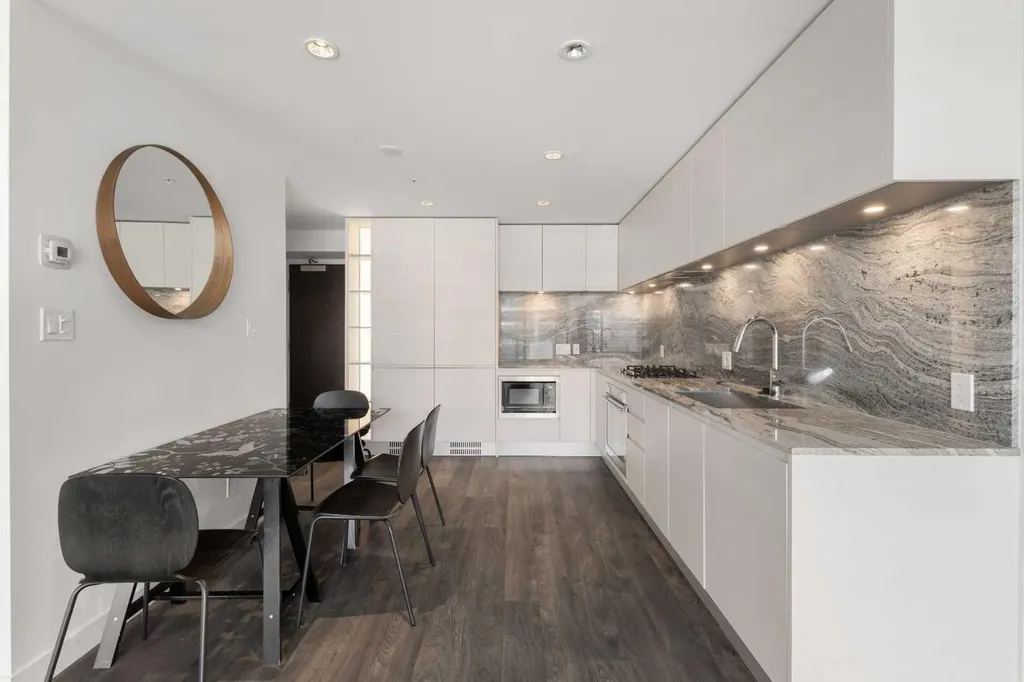 310 12 Avenue SW Calgary AB T2R 0C7