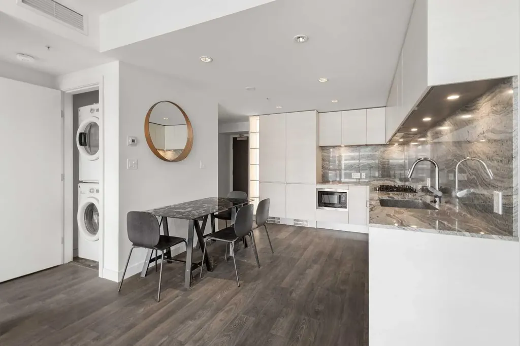 310 12 Avenue SW Calgary AB T2R 0C7