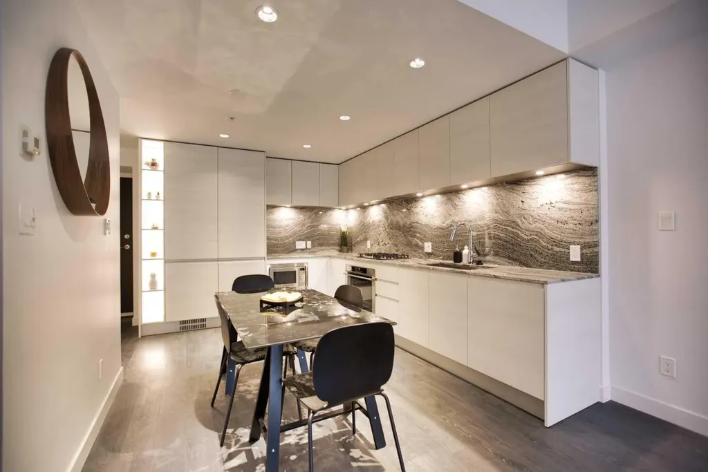 310 12 Avenue SW Calgary AB T2R 0C7