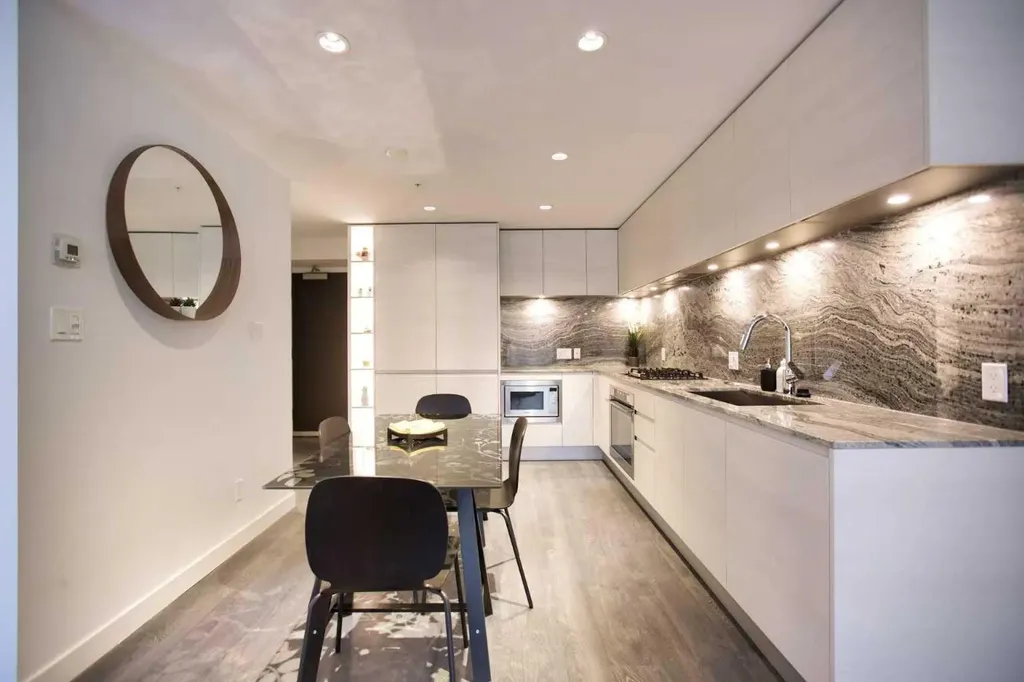 310 12 Avenue SW Calgary AB T2R 0C7
