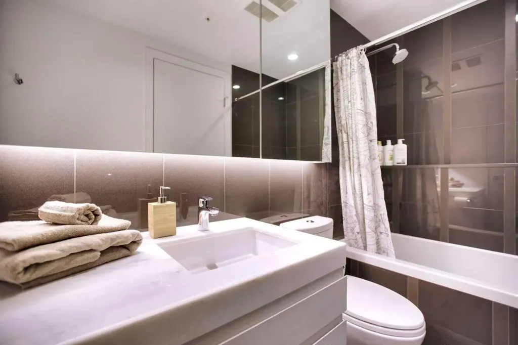 310 12 Avenue SW Calgary AB T2R 0C7