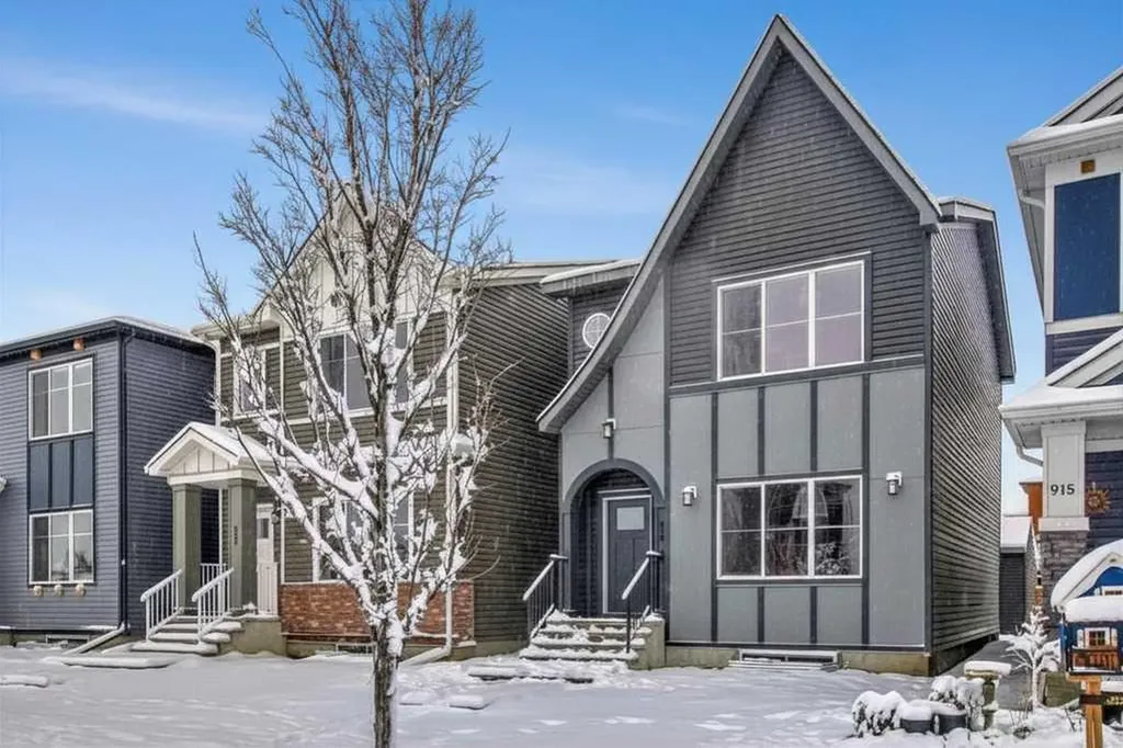 919 Walgrove Boulevard SE Calgary AB T2X 4G1