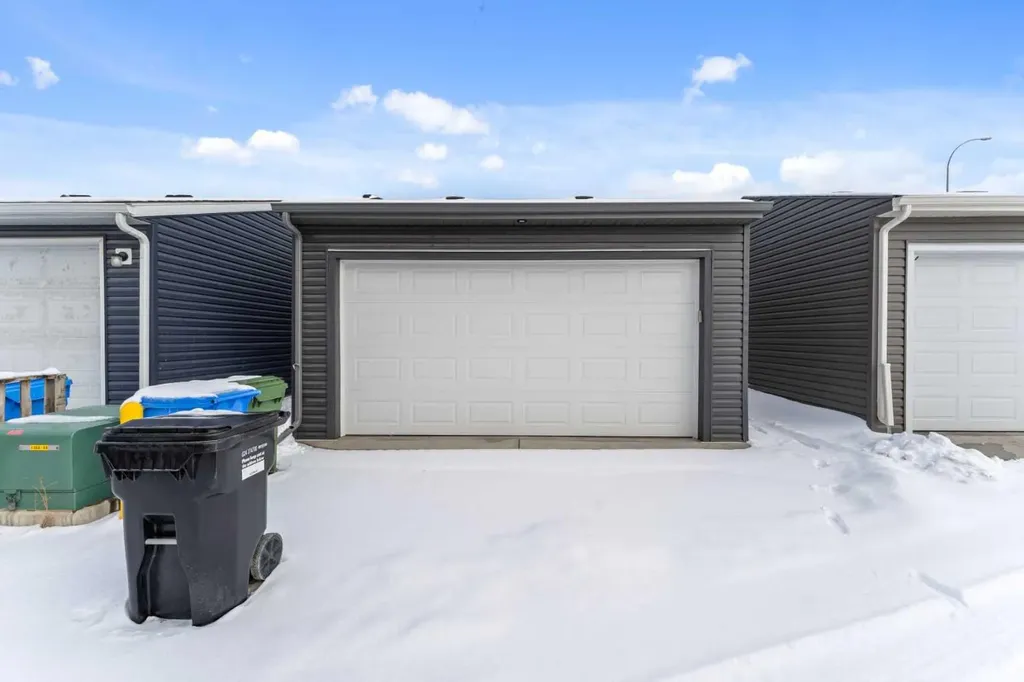 919 Walgrove Boulevard SE Calgary AB T2X 4G1