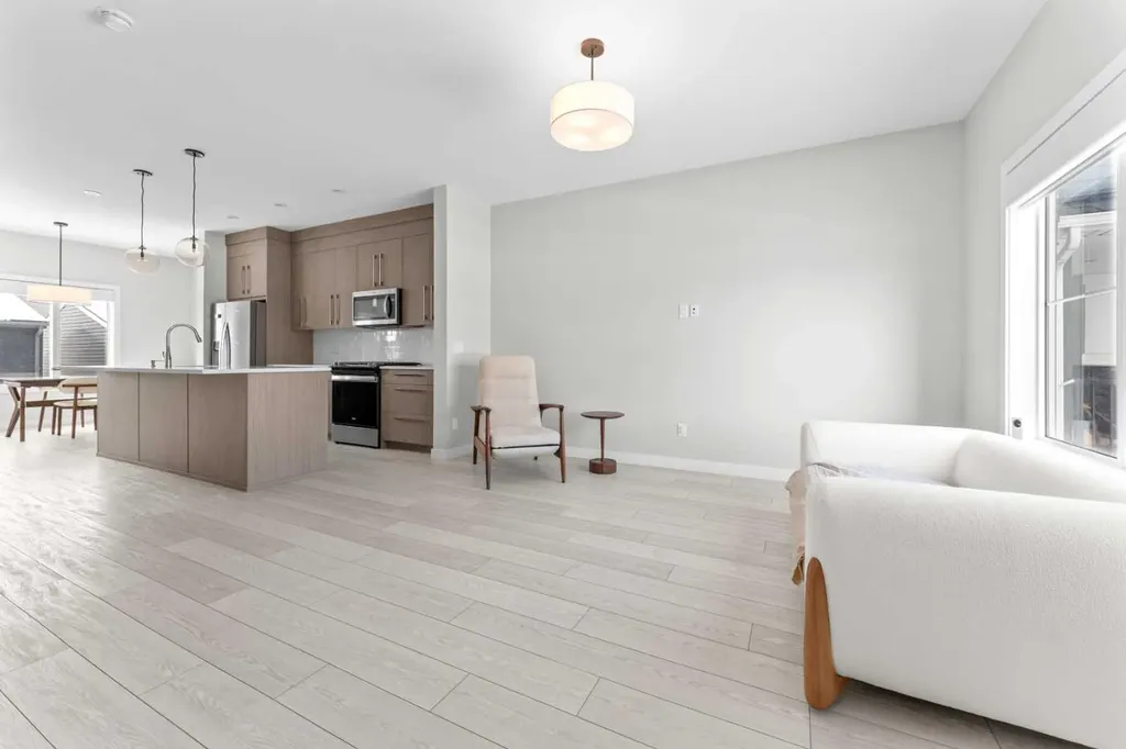 919 Walgrove Boulevard SE Calgary AB T2X 4G1