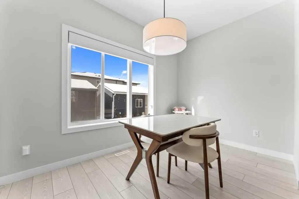 919 Walgrove Boulevard SE Calgary AB T2X 4G1