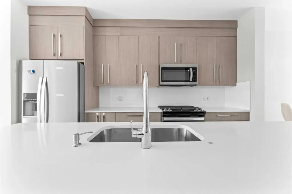919 Walgrove Boulevard SE Calgary AB T2X 4G1