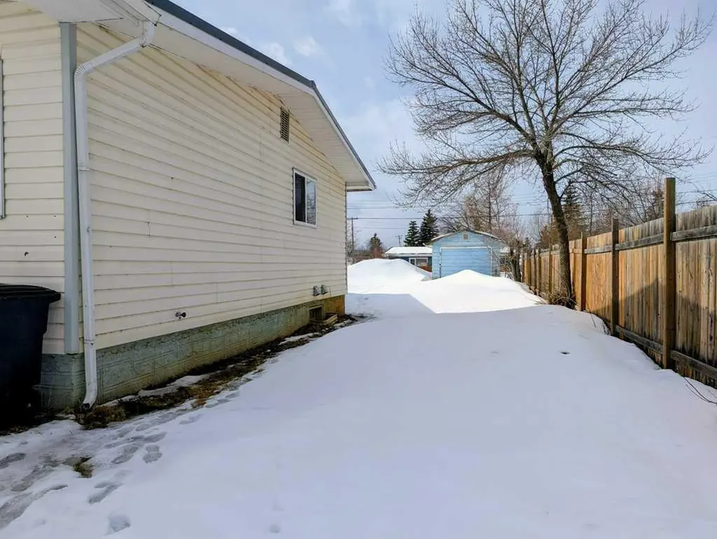 400 4 Street NE Slave Lake AB T0G 2A2