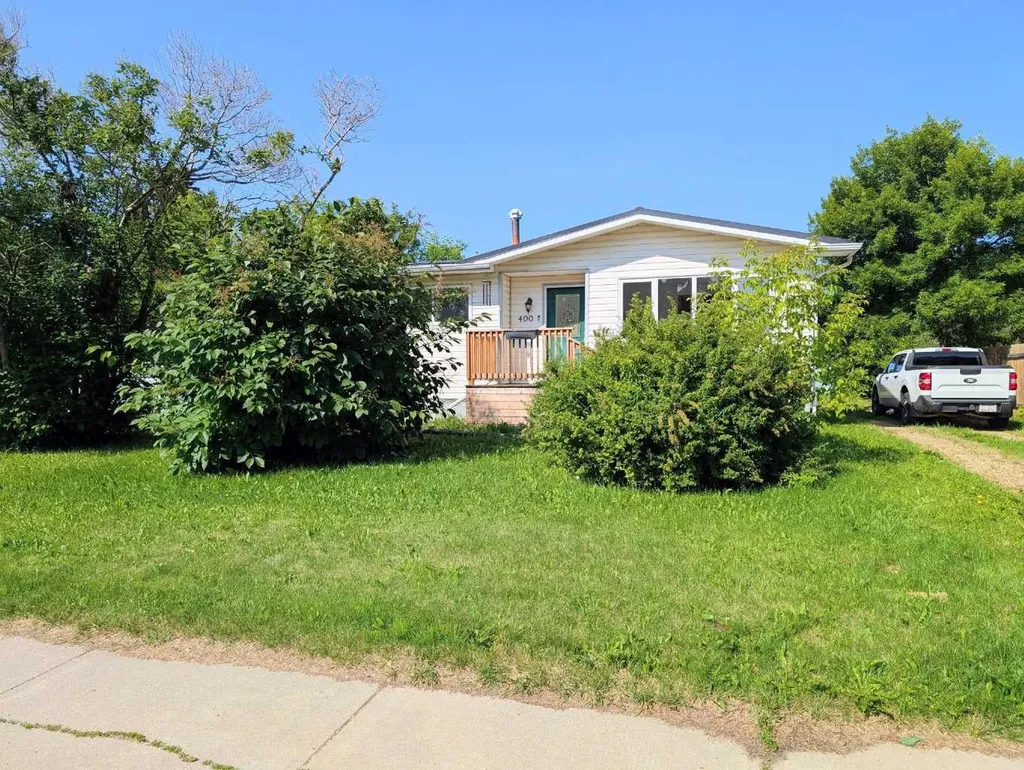 400 4 Street NE Slave Lake AB T0G 2A2