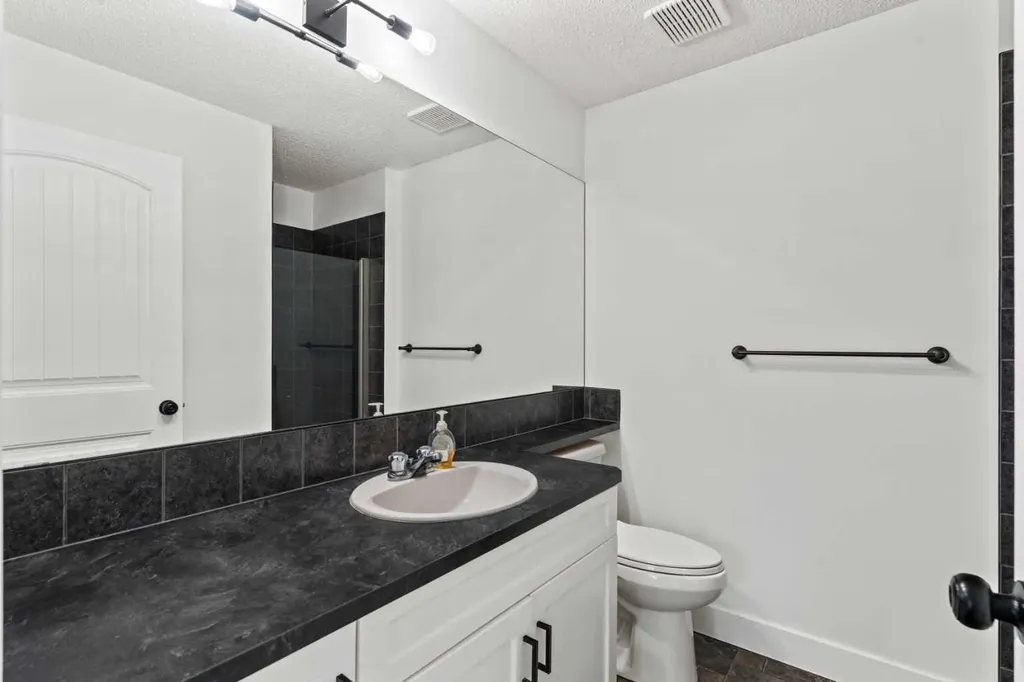 219 Village Terrace SW Calgary AB T3H2L4
