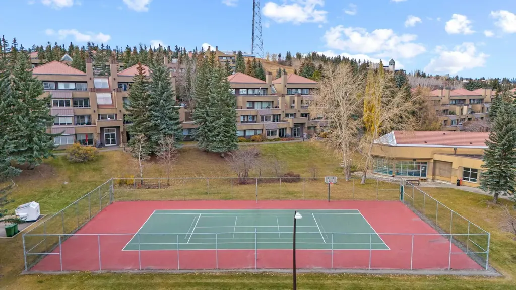 219 Village Terrace SW Calgary AB T3H2L4