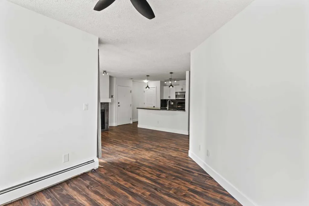 219 Village Terrace SW Calgary AB T3H2L4