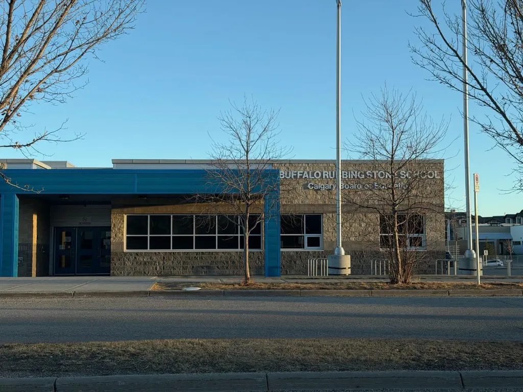 175 Panatella Hill NW Calgary AB T3K0V9
