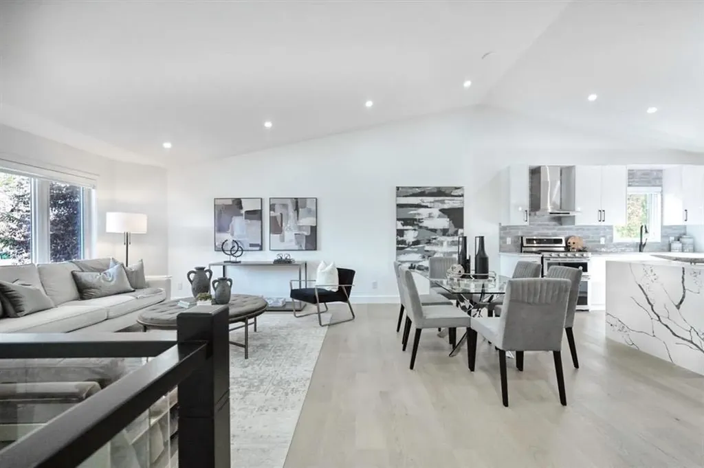 941 West Chestermere Drive Chestermere AB t1x1b7