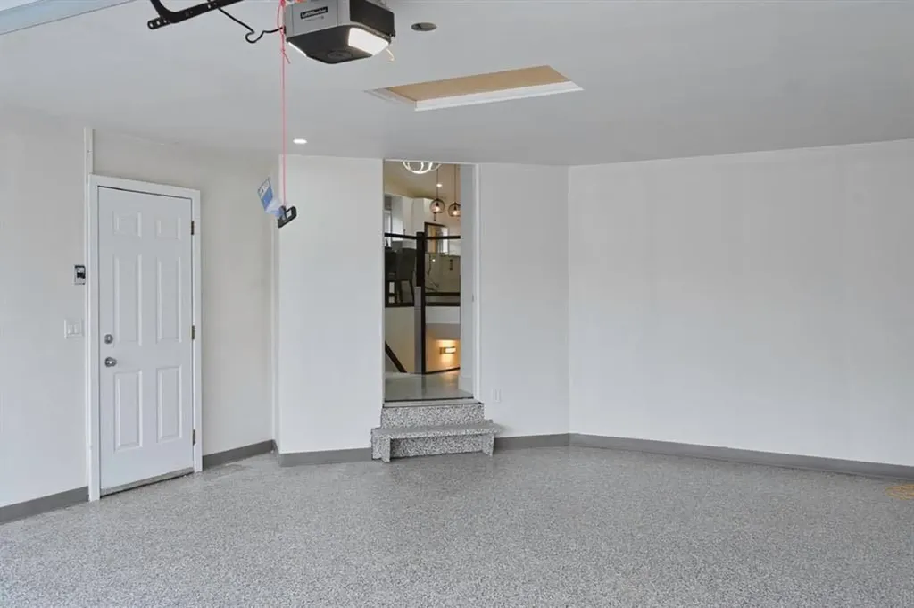 941 West Chestermere Drive Chestermere AB t1x1b7