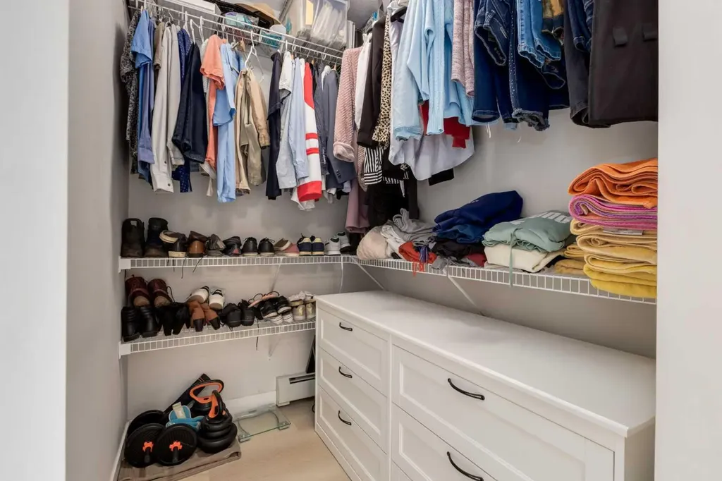200 Seton Circle SE Calgary AB T3M 3N8