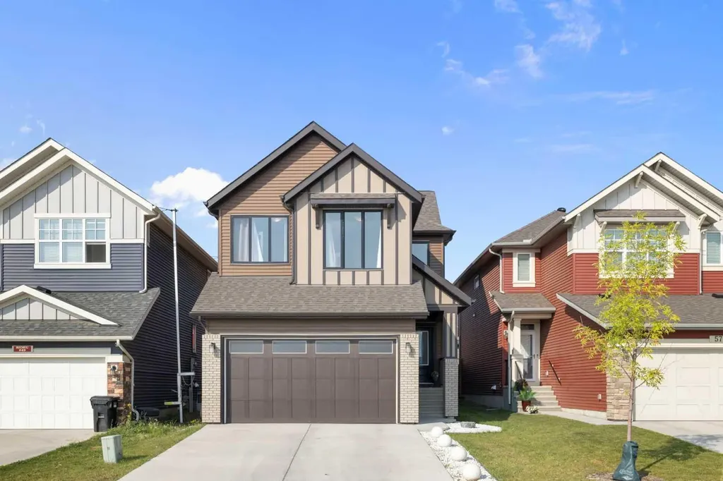 53 Savanna Heath NE Calgary AB T3J 2H5
