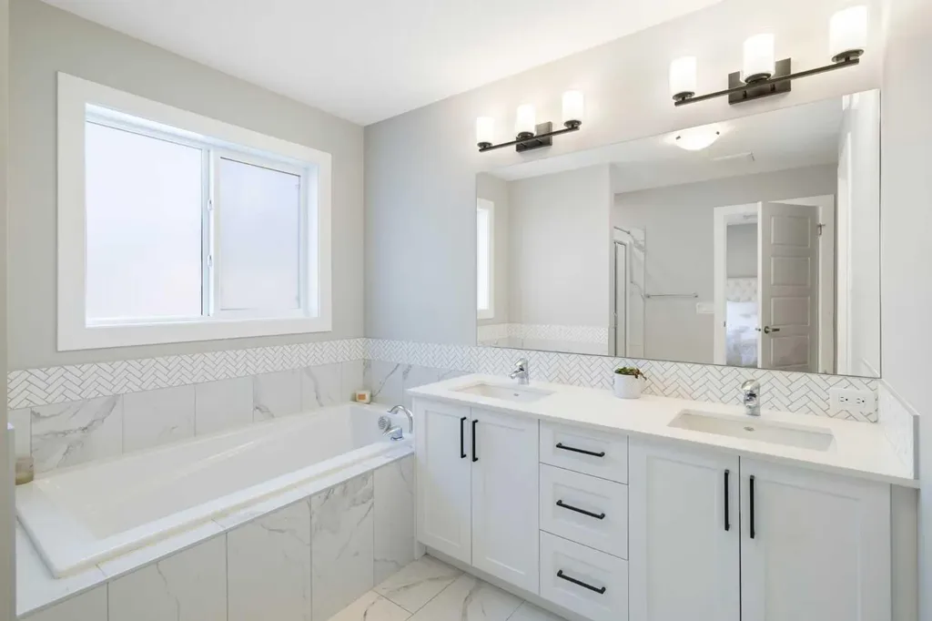 53 Savanna Heath NE Calgary AB T3J 2H5