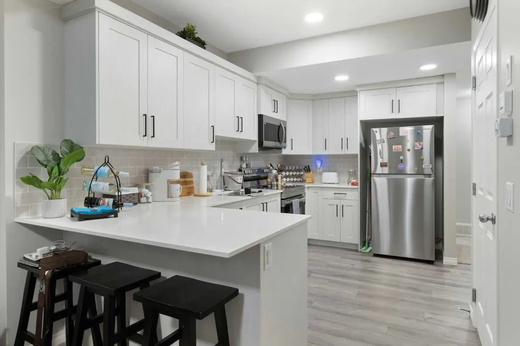 53 Savanna Heath NE Calgary AB T3J 2H5