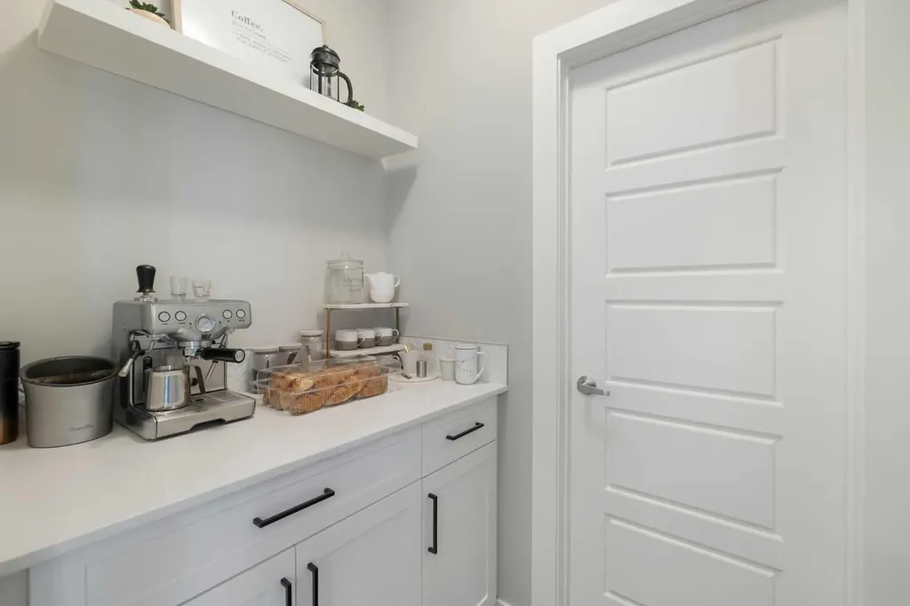 53 Savanna Heath NE Calgary AB T3J 2H5