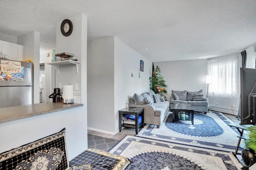 110 20 Avenue NE Calgary AB T2E 1P7