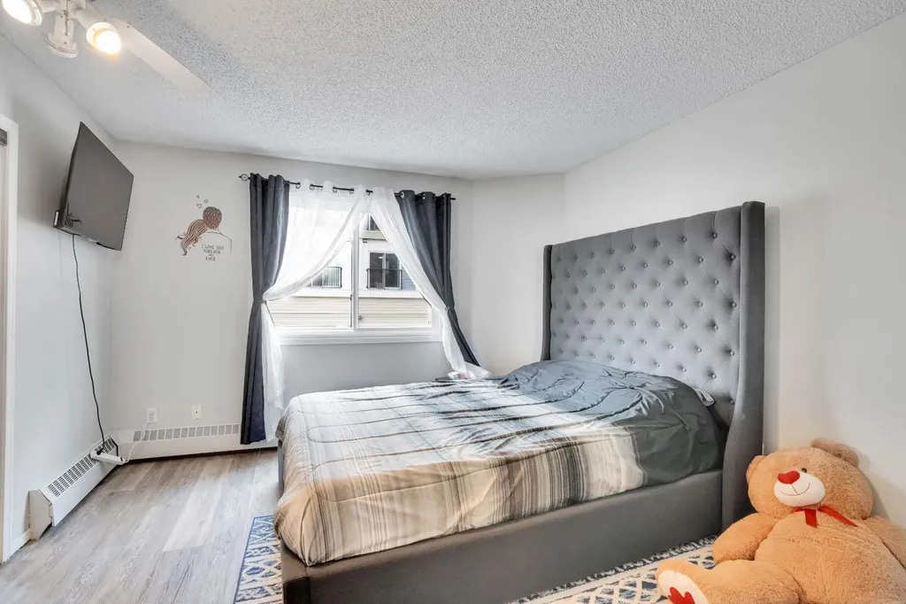 110 20 Avenue NE Calgary AB T2E 1P7