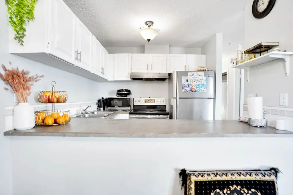 110 20 Avenue NE Calgary AB T2E 1P7