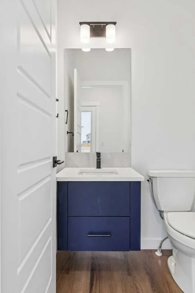 15477 45 Street SW Calgary AB T2Y1E2