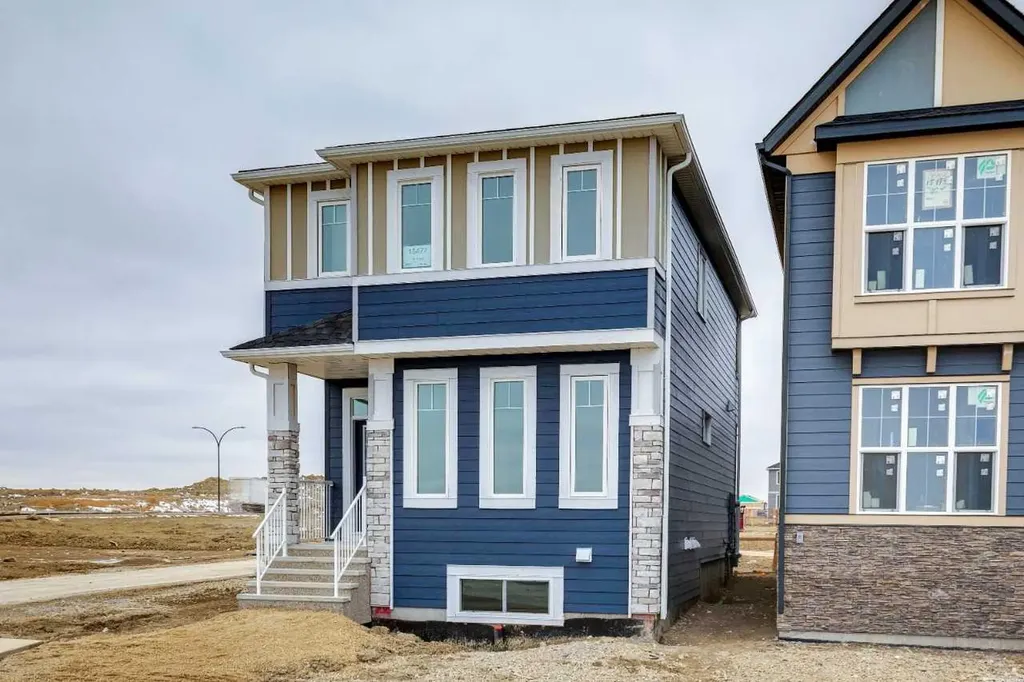 15477 45 Street SW Calgary AB T2Y1E2