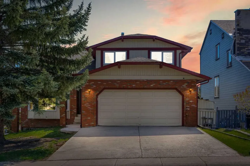 4 Edgehill Crescent NW Calgary AB T3A 2X6