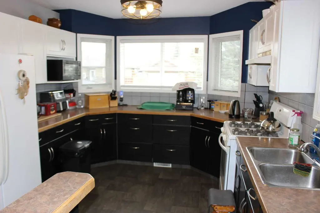 609 Maple Place Picture Butte AB T0K 1V0