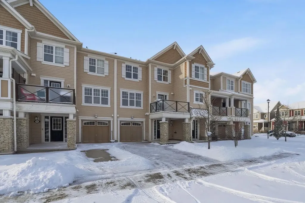 11 Windford Crescent SW Airdrie AB T4B 4A4