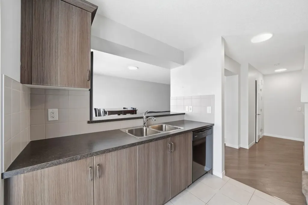 11 Windford Crescent SW Airdrie AB T4B 4A4