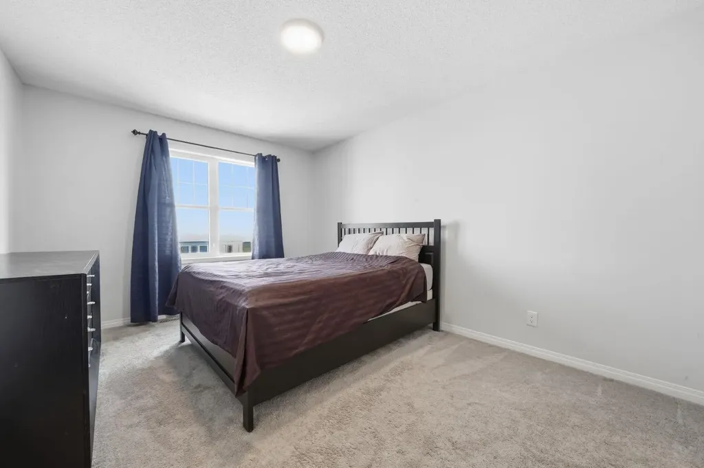11 Windford Crescent SW Airdrie AB T4B 4A4