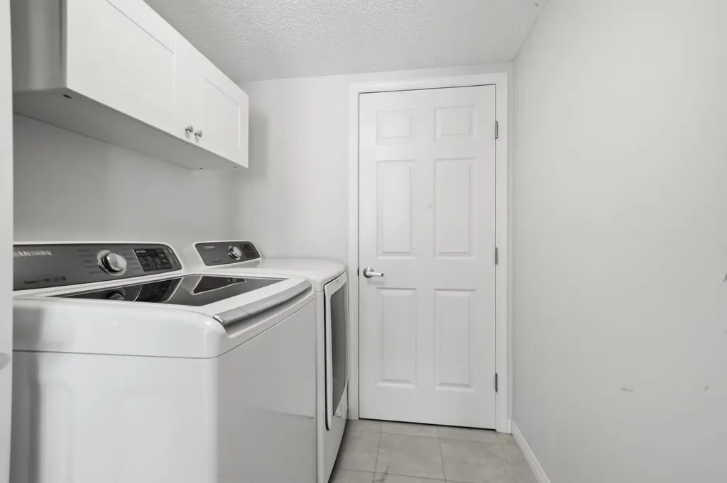 11 Windford Crescent SW Airdrie AB T4B 4A4