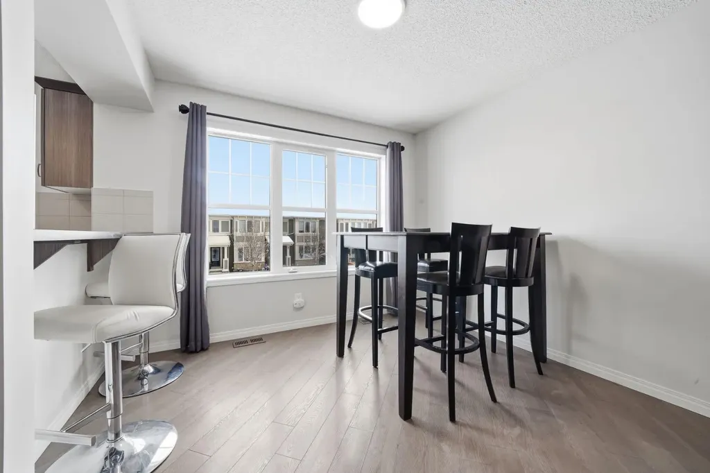 11 Windford Crescent SW Airdrie AB T4B 4A4
