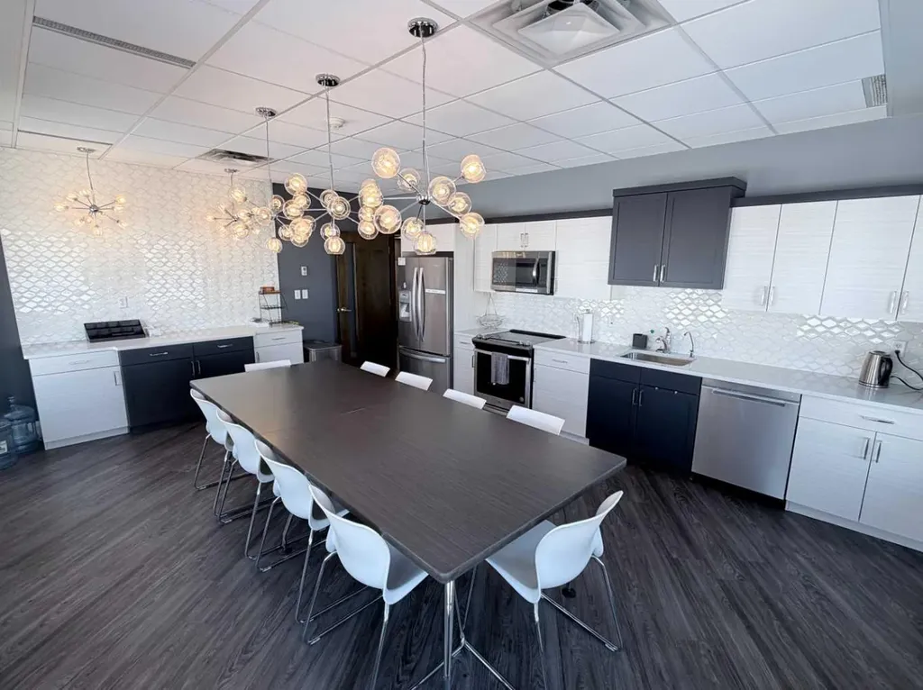 10508 67 Avenue Grande Prairie AB T8V 8K6