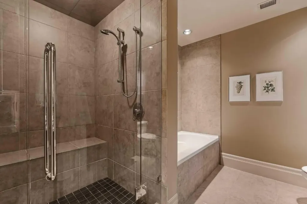 222 Eagle Ridge Drive SW Calgary AB T2V 2V7