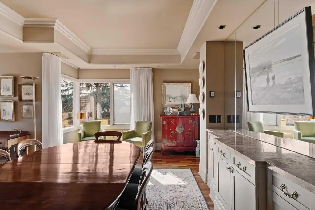 222 Eagle Ridge Drive SW Calgary AB T2V 2V7