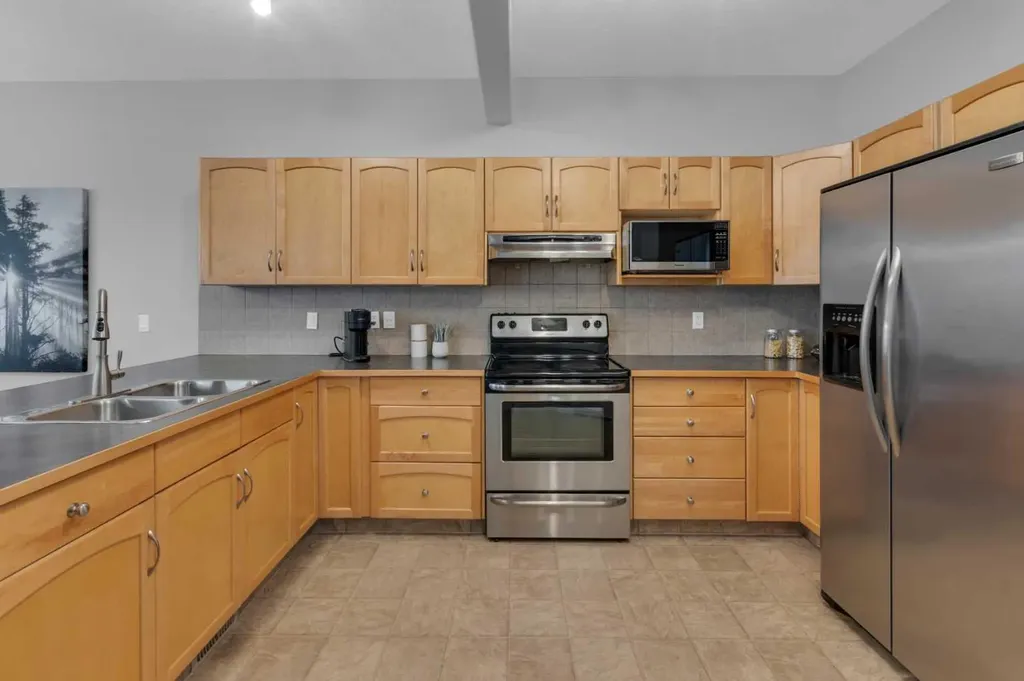 224 Morningside Green SW Airdrie AB T4B 3M4