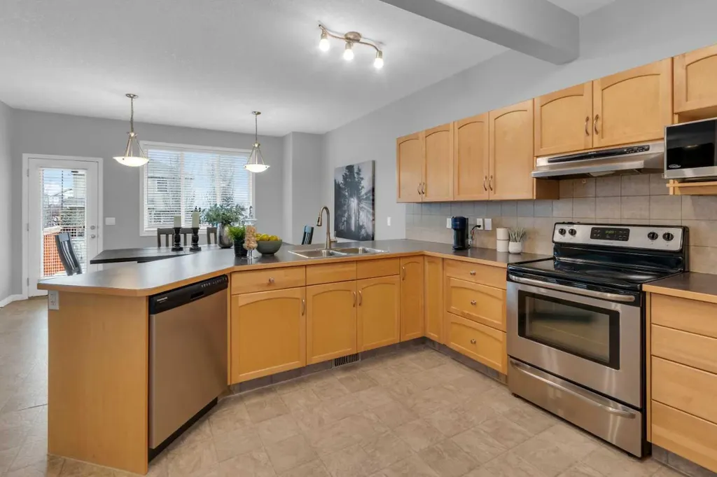 224 Morningside Green SW Airdrie AB T4B 3M4