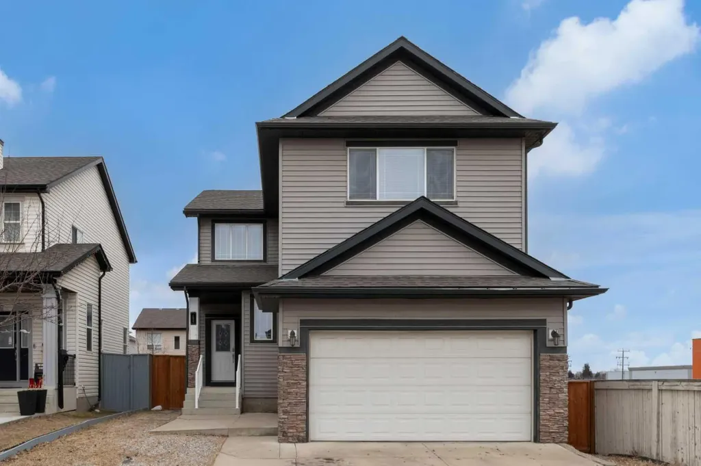 224 Morningside Green SW Airdrie AB T4B 3M4