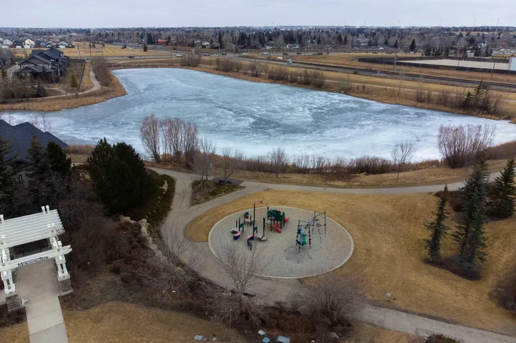 224 Morningside Green SW Airdrie AB T4B 3M4