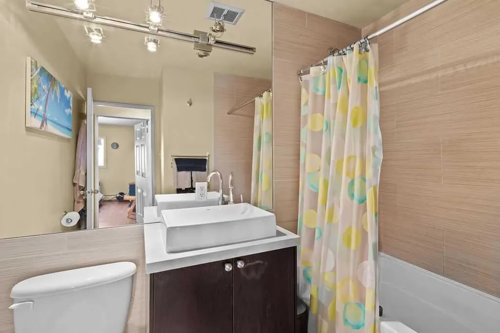 1811 18a Street SW Calgary AB T2T 4W1