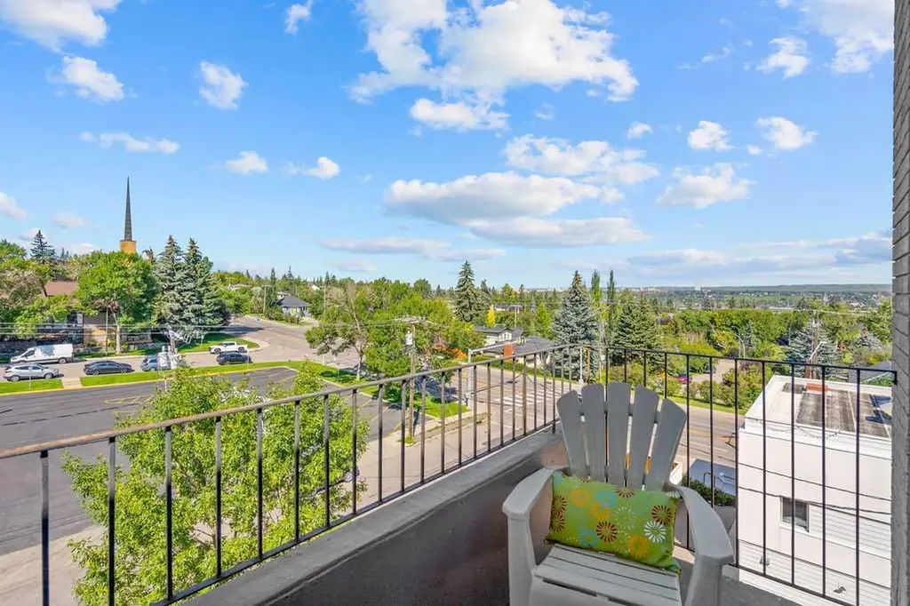 1811 18a Street SW Calgary AB T2T 4W1
