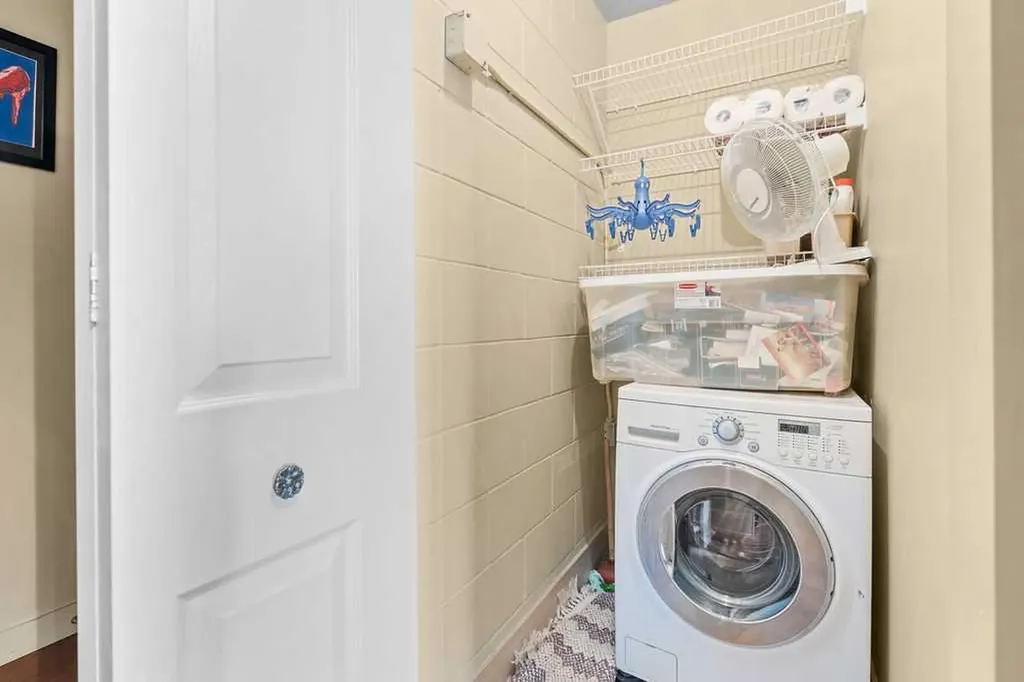 1811 18a Street SW Calgary AB T2T 4W1