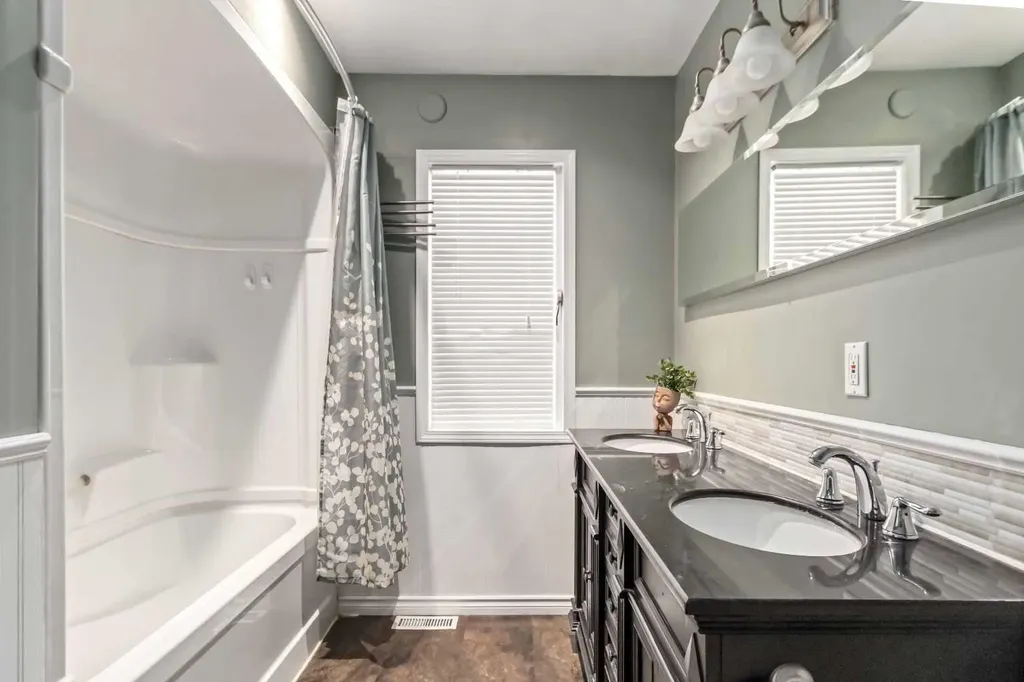 54 Poplar Crescent Gregoire Lake Estates AB T9H 0L2