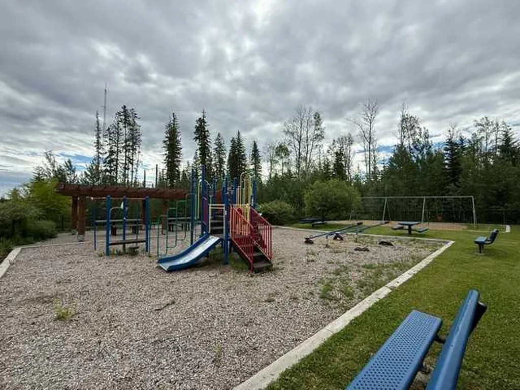 54 Poplar Crescent Gregoire Lake Estates AB T9H 0L2