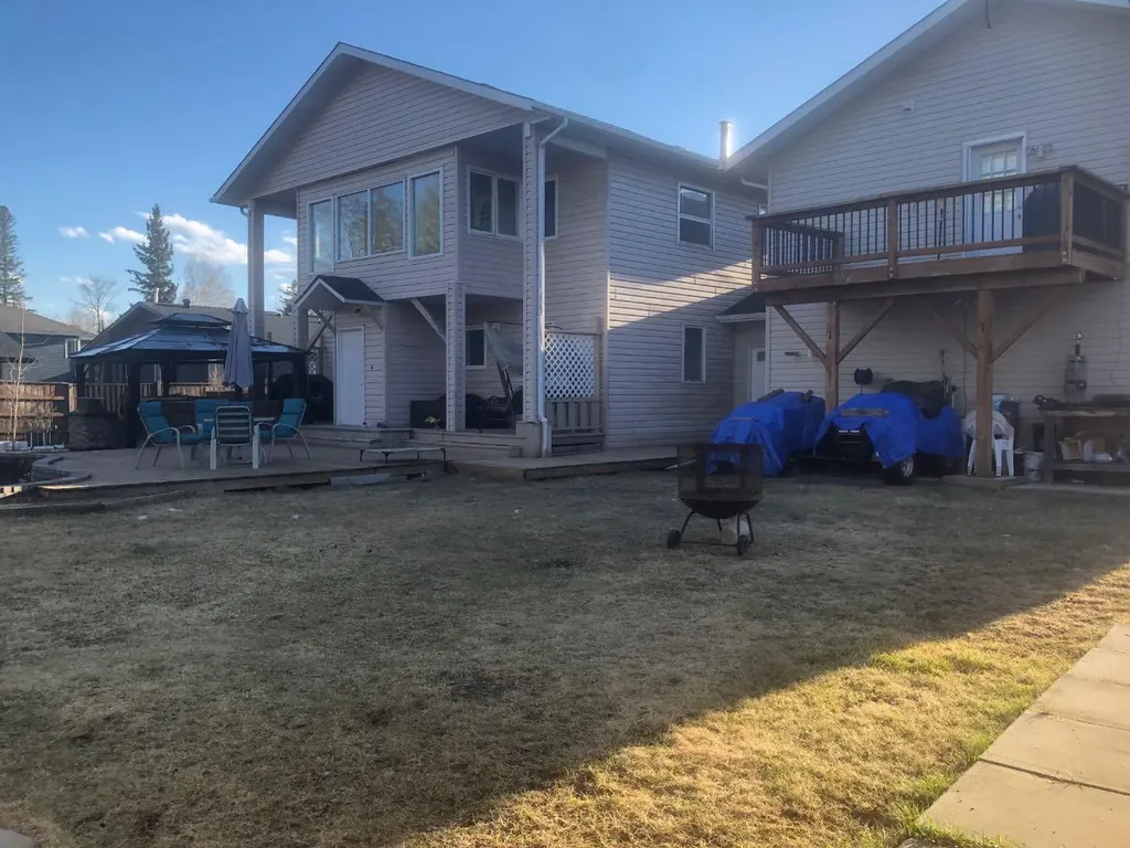 54 Poplar Crescent Gregoire Lake Estates AB T9H 0L2